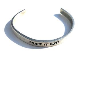 ”Dance it out” bracelet